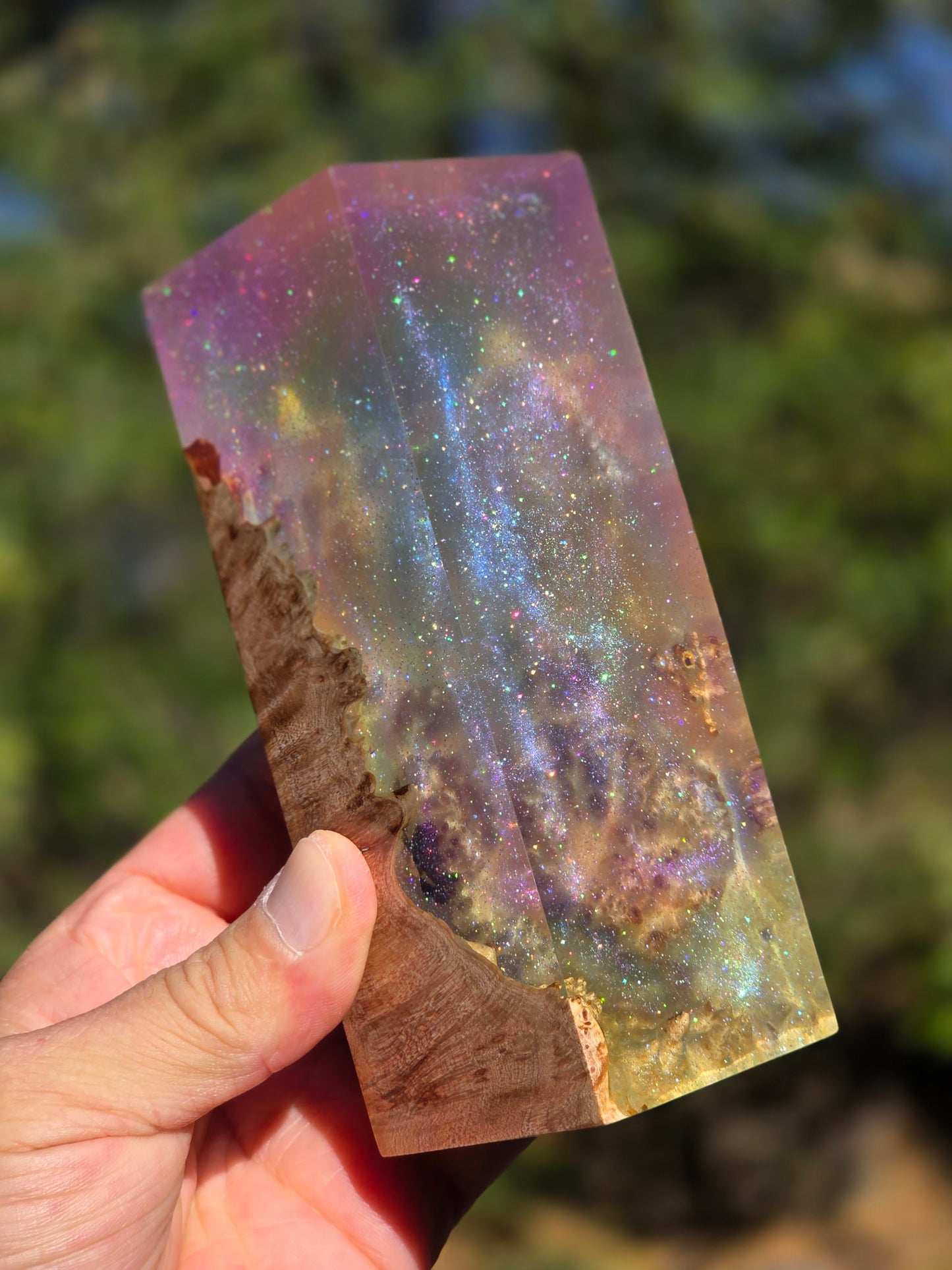 Cosmic display with light base