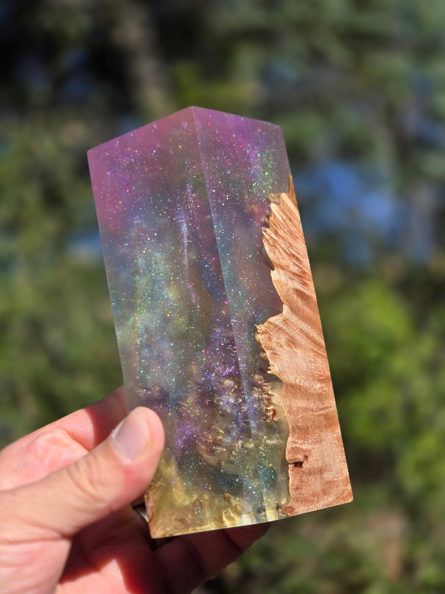 Cosmic display with light base