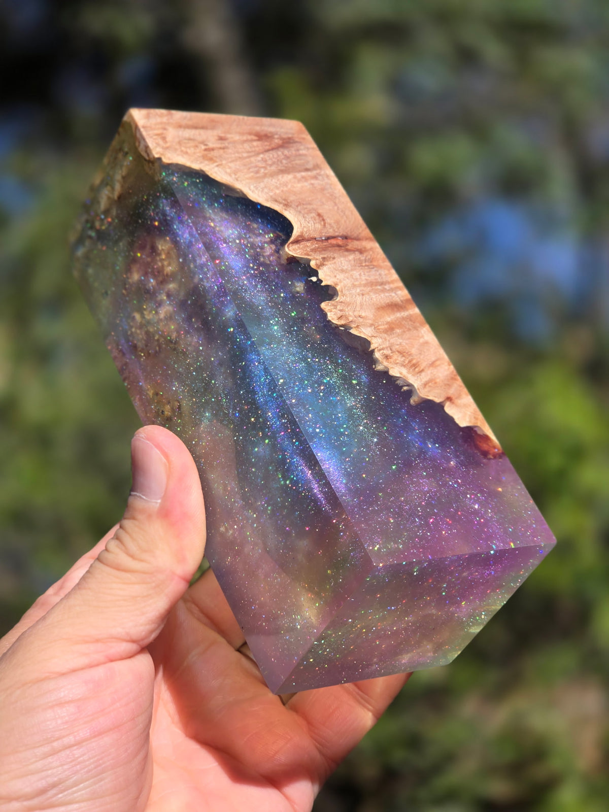 Cosmic display with light base