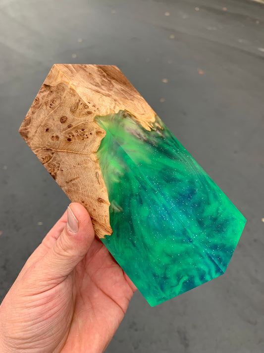 Mountain Aurora