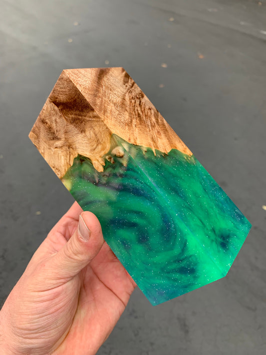 Mountain Aurora